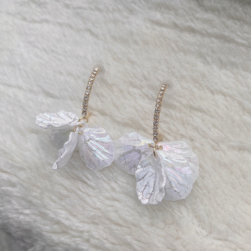 ✨Shiny White Shell Earring with Diamond - Picture 2 of 4